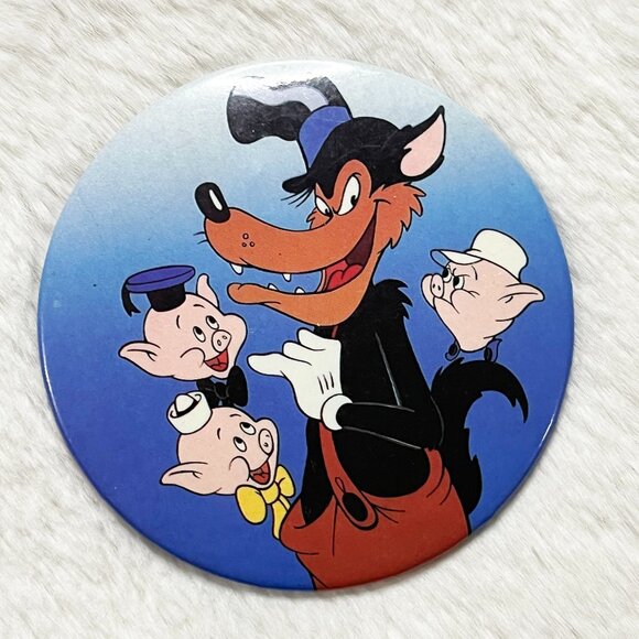 🔮 5/$25 Vintage Disney Three Little Pigs And Big Bad Wolf Pin‎ - Picture 1 of 2